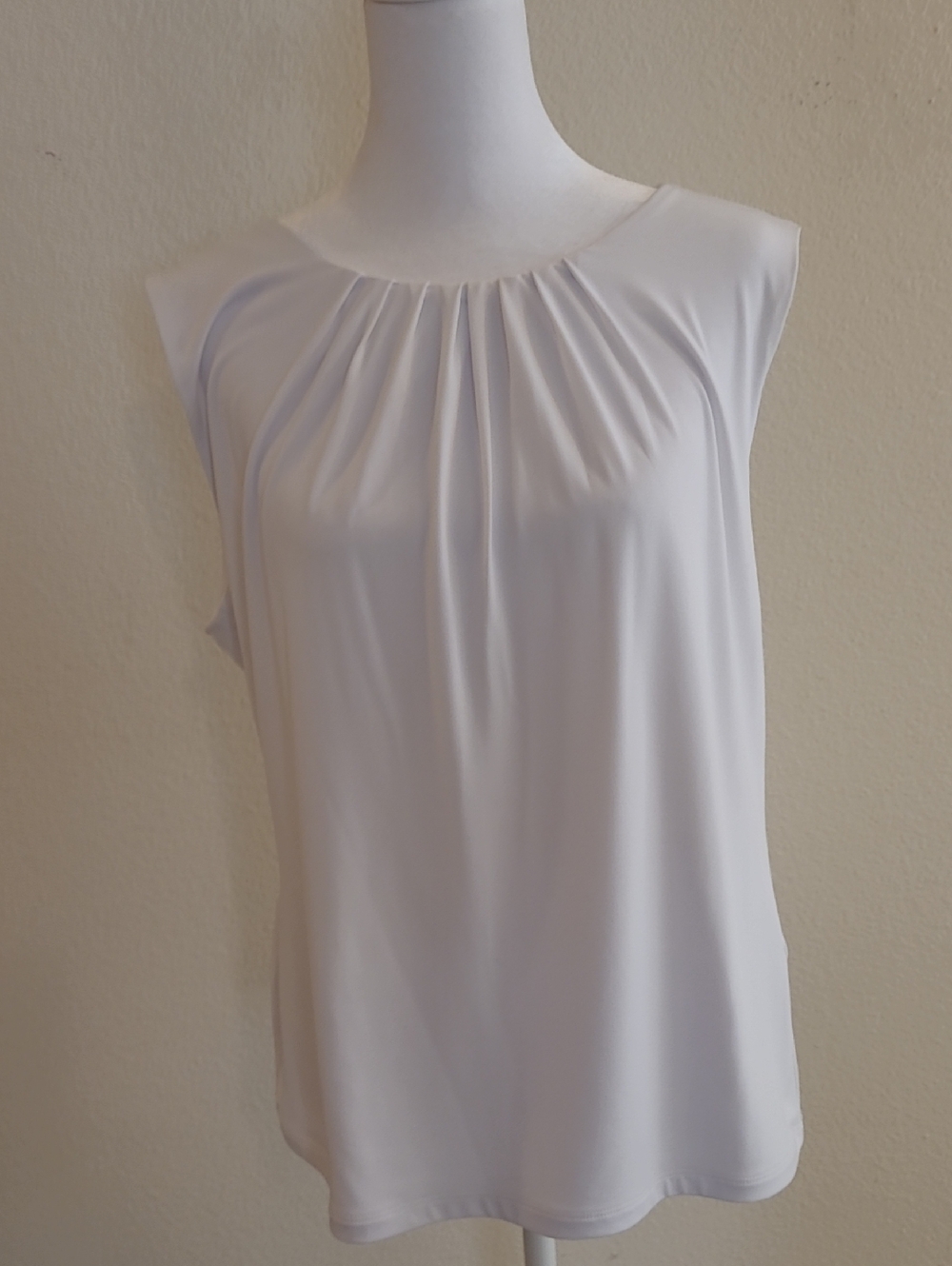 Calvin Klein White Sleeveless Pleated Neck Camisole